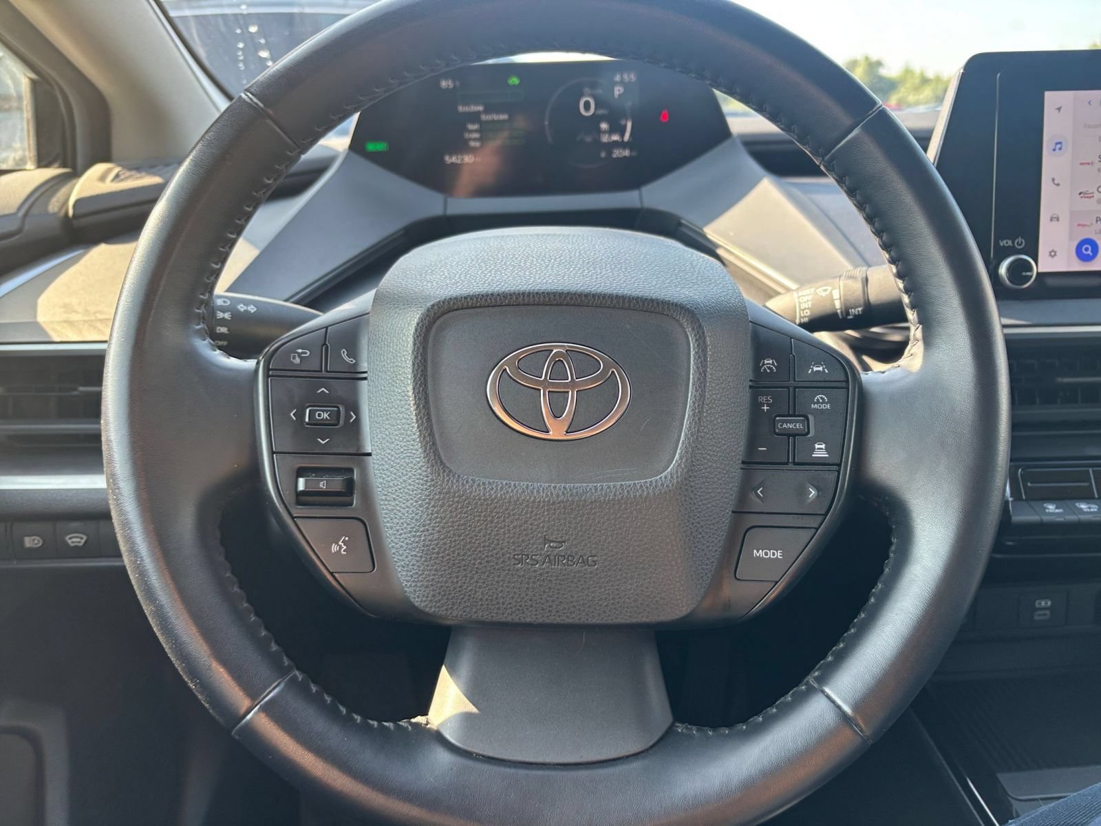 Used 2024 Toyota Prius LE FWD image 25