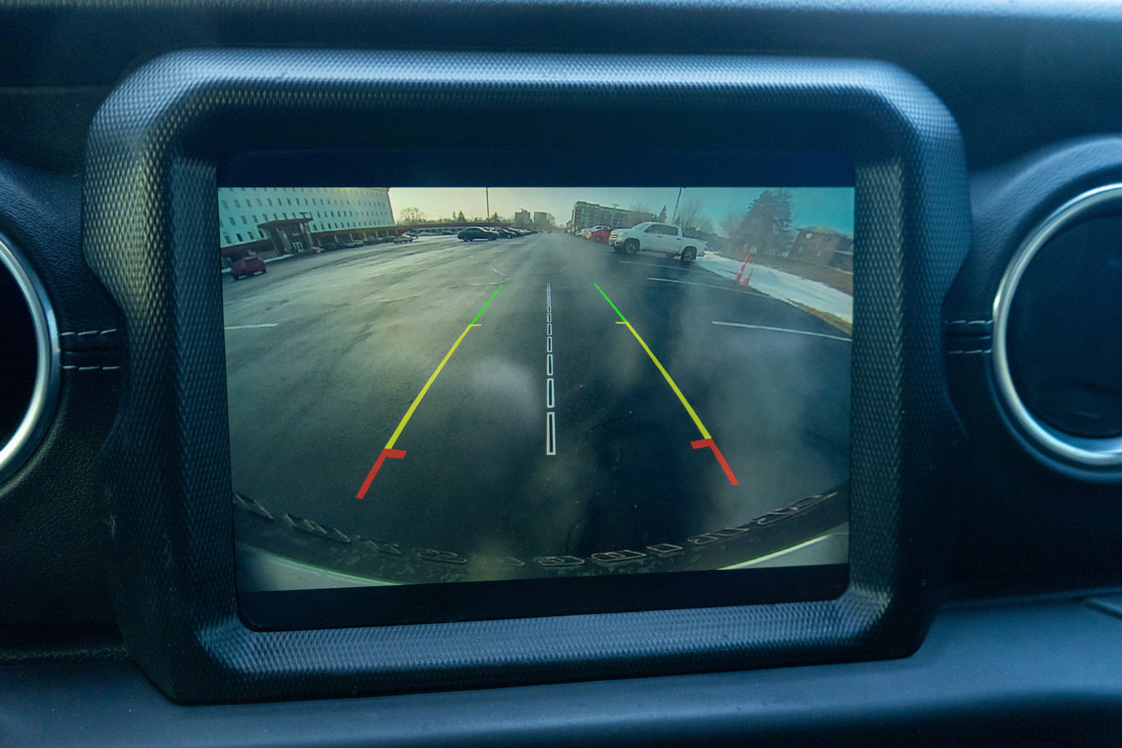 Used 2018 Jeep Wrangler Unlimited Sahara w/ Uconnect 4C Nav & Sound Group image 19