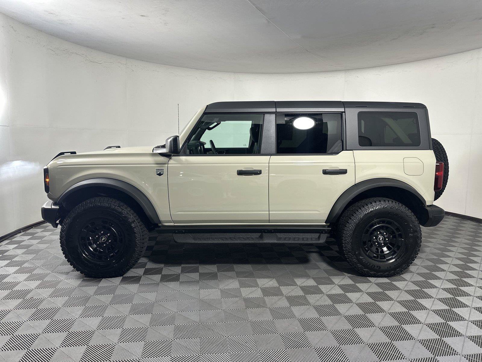New 2026 Ford Bronco Big Bend w/ Black Diamond Package AWD/4WD image 4