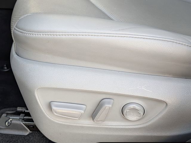 Used 2022 Toyota Highlander Limited image 26