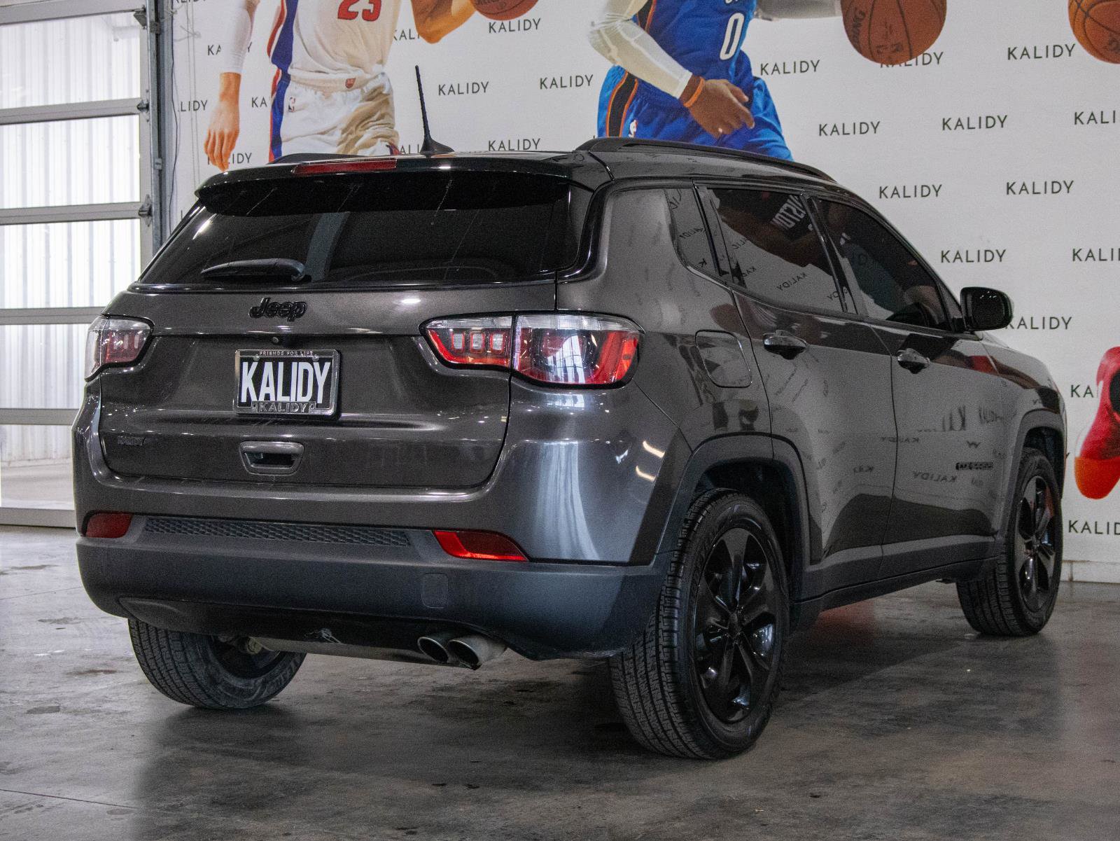 Used 2020 Jeep Compass Latitude image 24