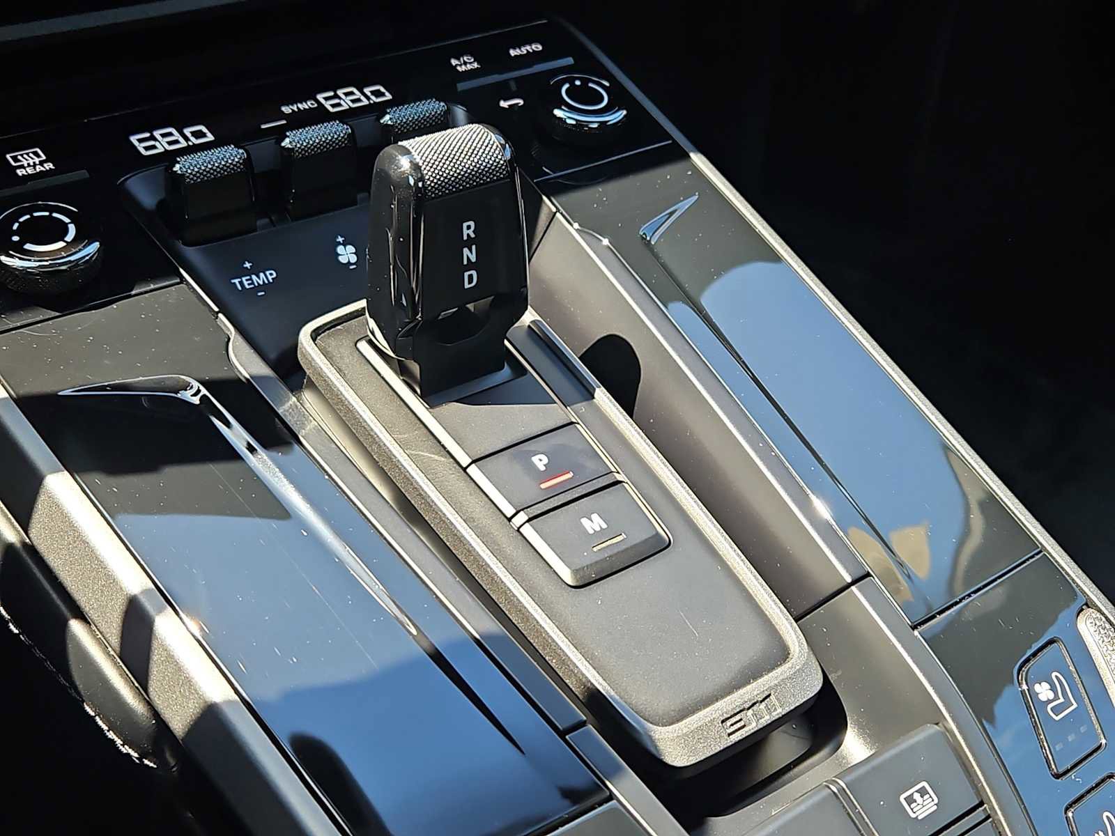 Certified 2025 Porsche 911 Carrera RWD image 42