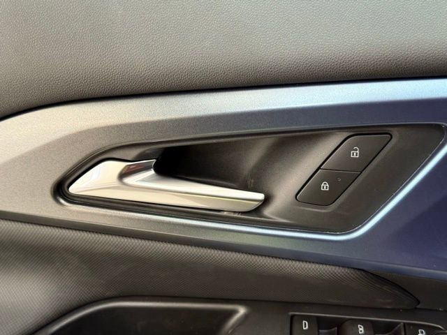 New 2026 Chevrolet Equinox EV LT image 30