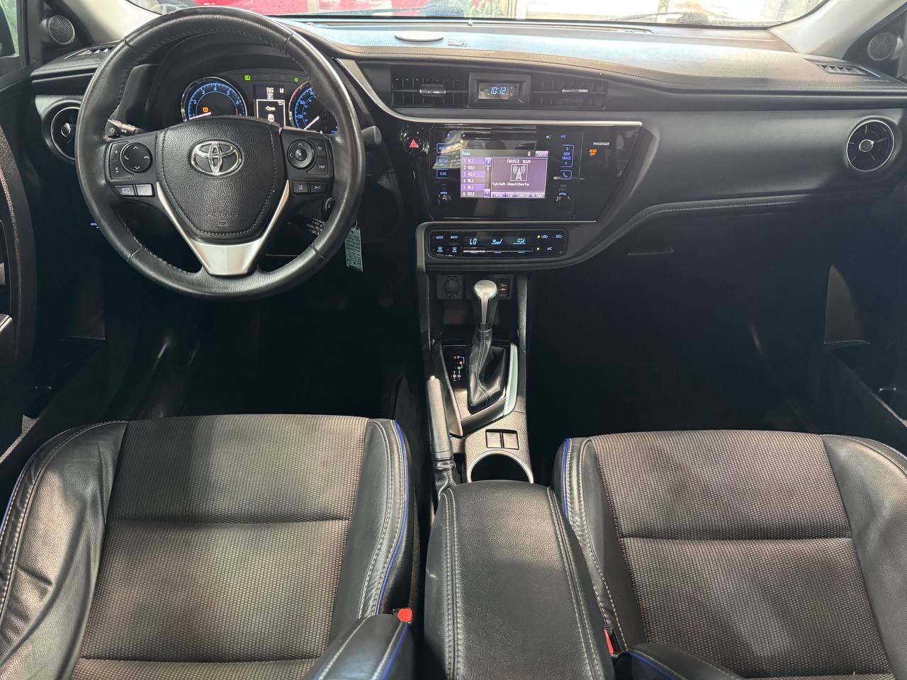Used 2017 Toyota Corolla SE FWD image 31