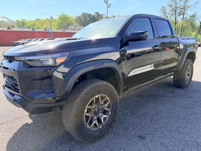Used 2025 Chevrolet Colorado ZR2 w/ Technology Package image 7