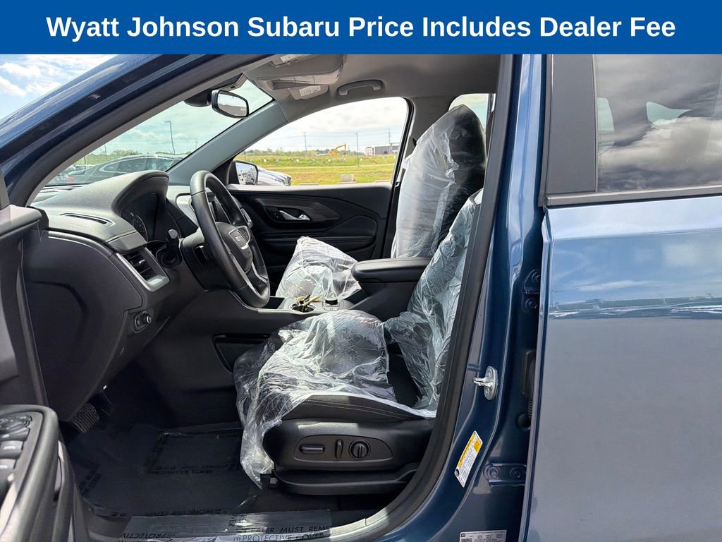 Used 2024 GMC Terrain SLE w/ Driver Convenience Package FWD image 15