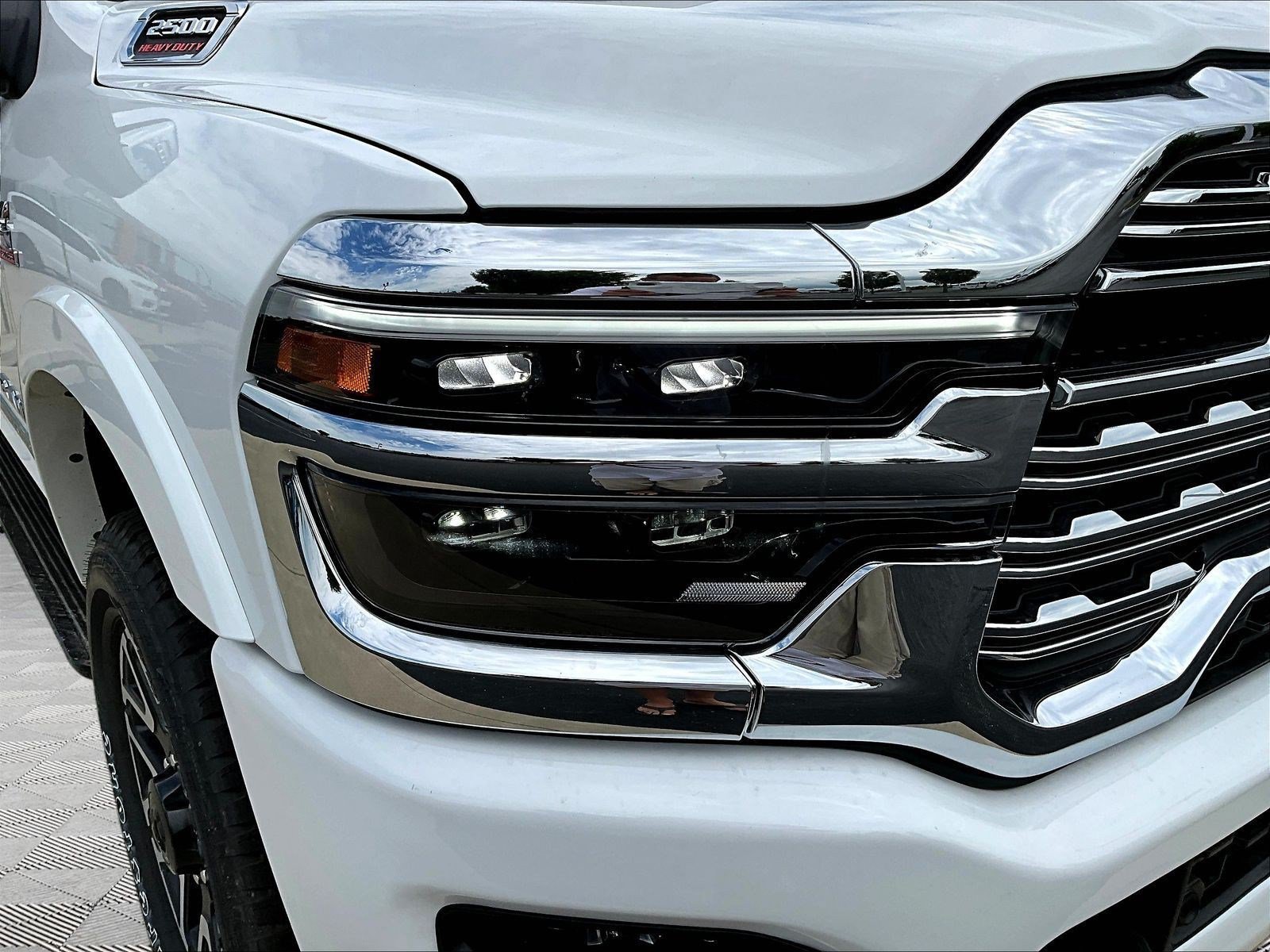 New 2026 RAM 2500 Limited AWD/4WD image 7