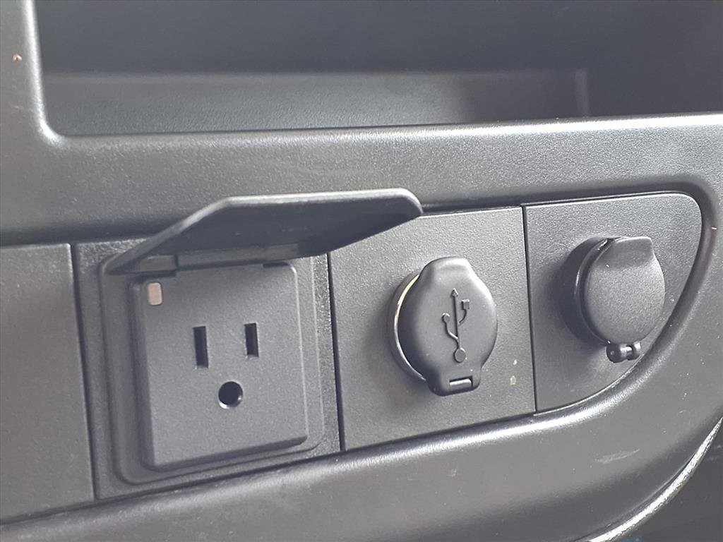 Used 2020 Chevrolet Express 3500 Extended w/ Driver Convenience Package image 18