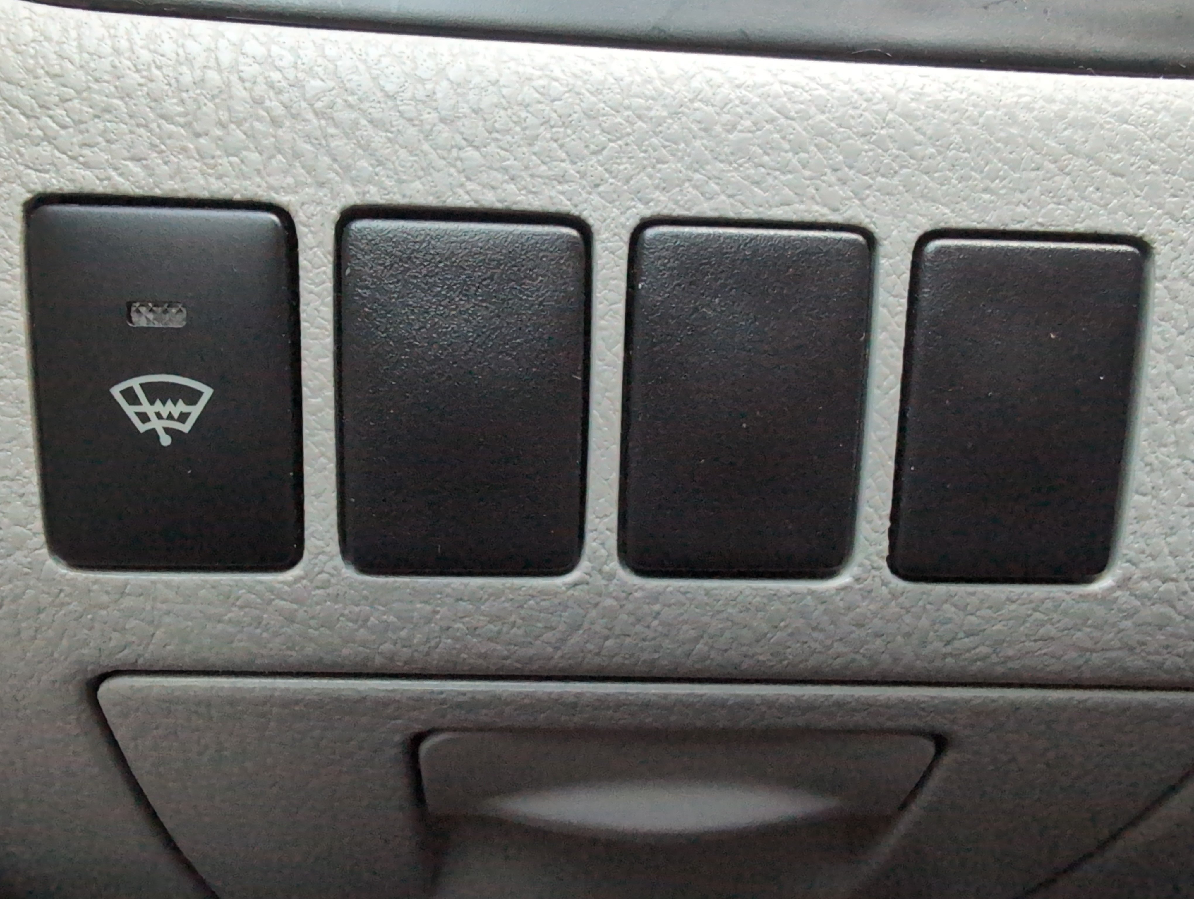 Used 2018 Toyota Highlander XLE AWD/4WD image 38