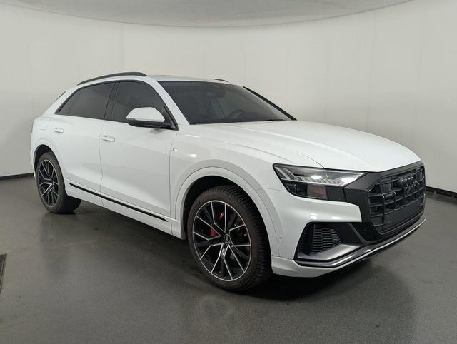 Used 2023 Audi Q8 Premium Plus AWD/4WD image 2
