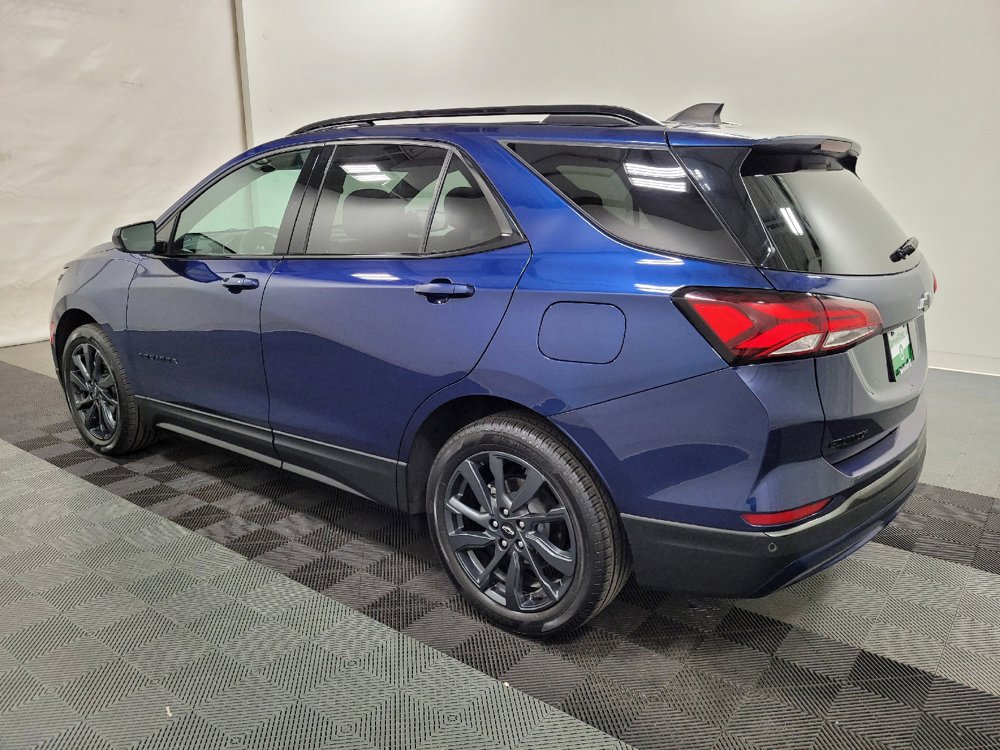 Used 2023 Chevrolet Equinox RS FWD image 3