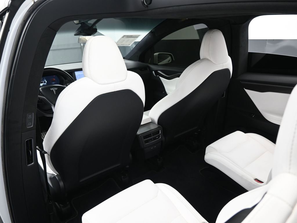 Used 2021 Tesla Model X Performance image 27