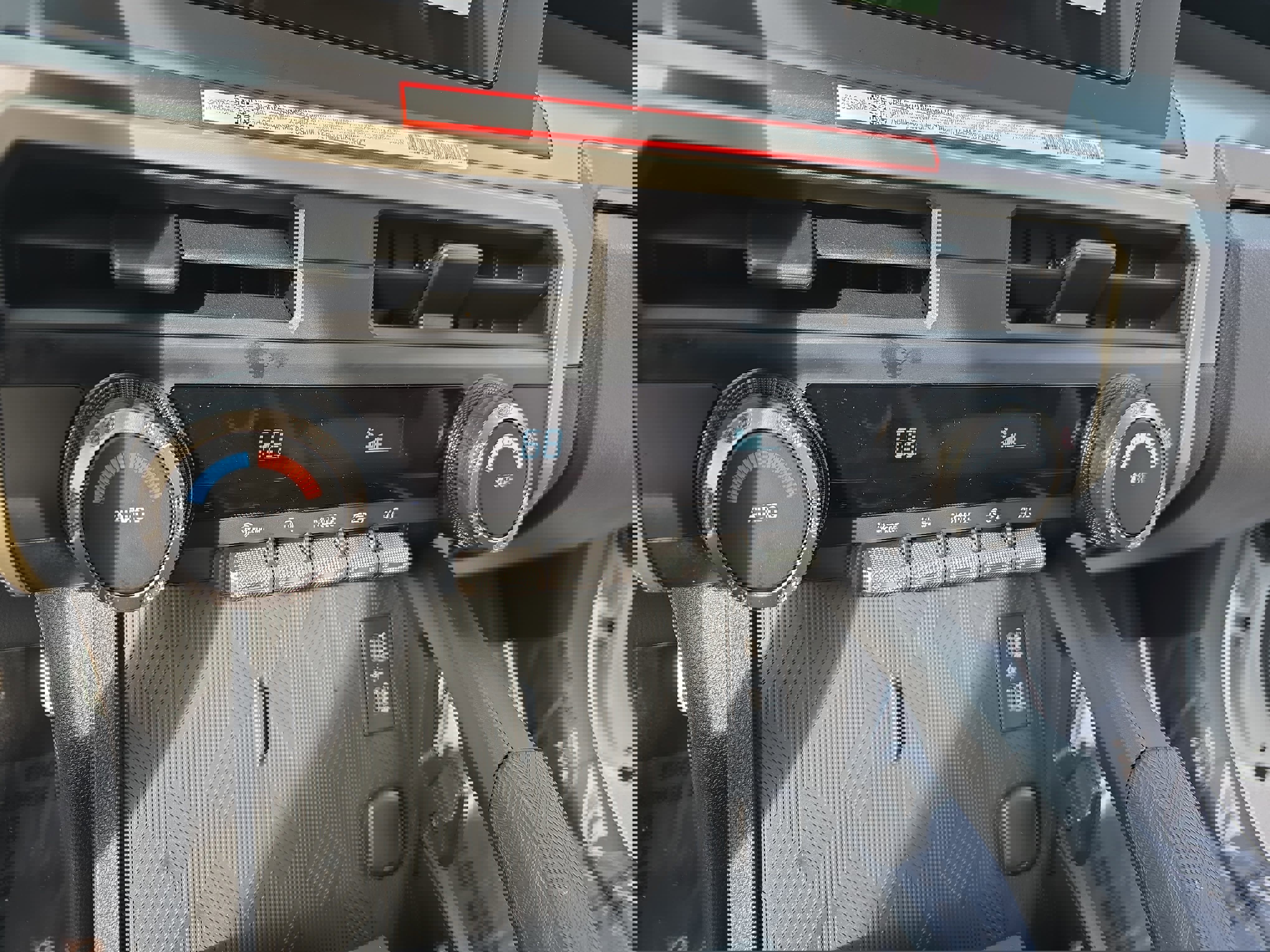 Used 2025 Toyota Tacoma TRD Sport image 24