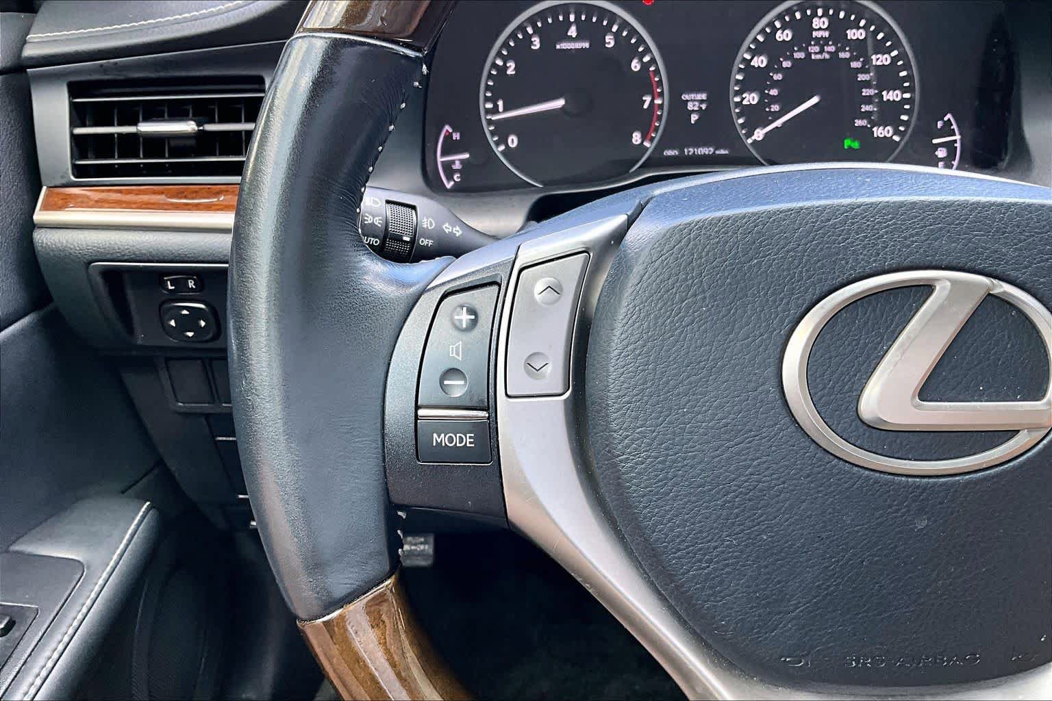 Used 2013 Lexus ES 350 w/ Luxury Pkg FWD image 23