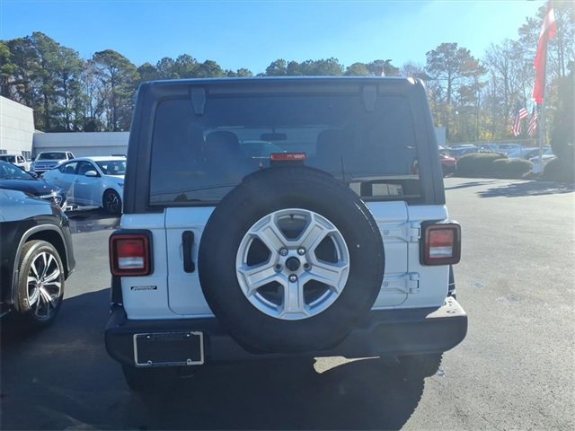 Used 2022 Jeep Wrangler Sport S image 2