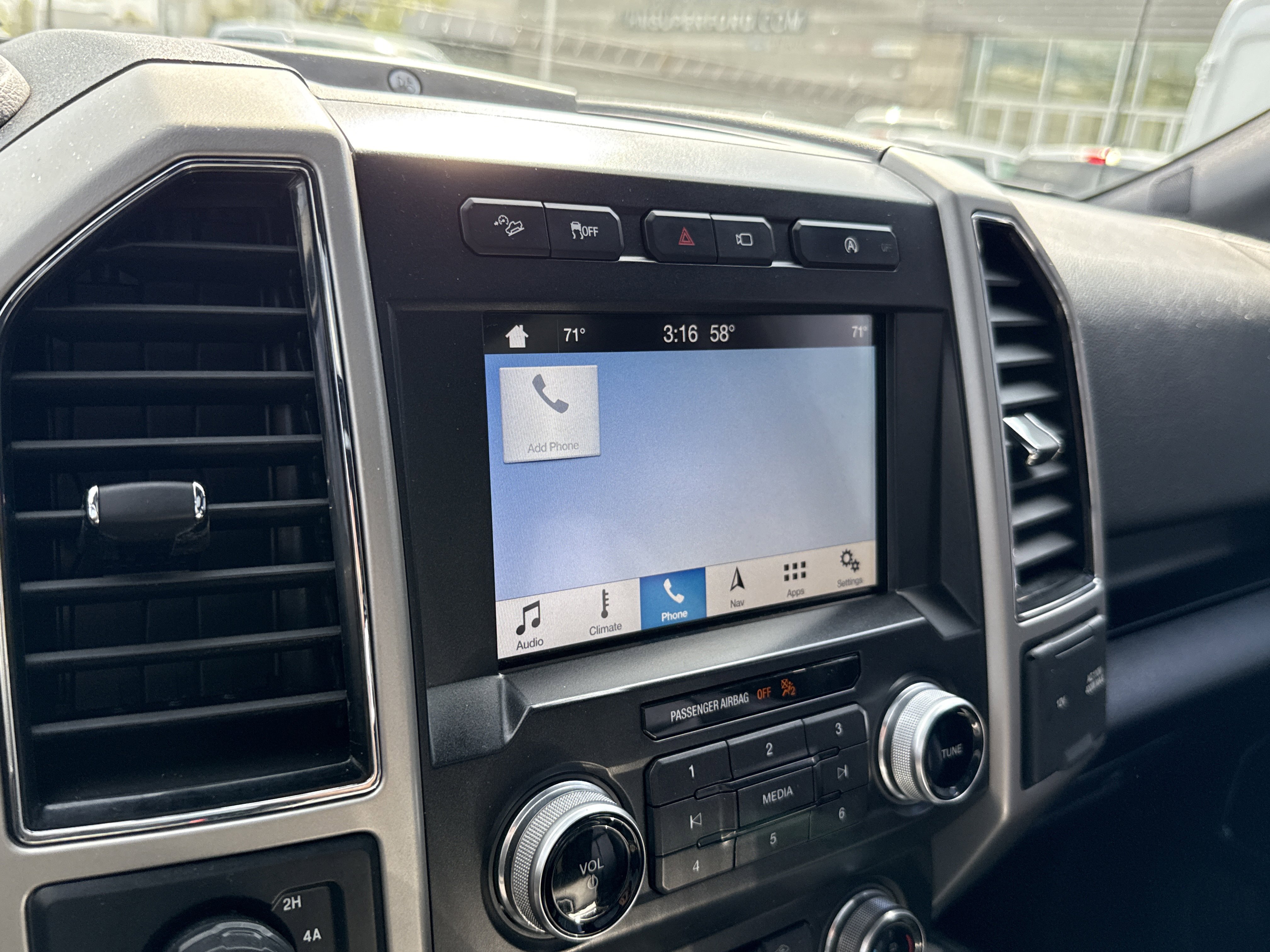 Used 2019 Ford F150 Lariat w/ Equipment Group 502A Luxury image 21