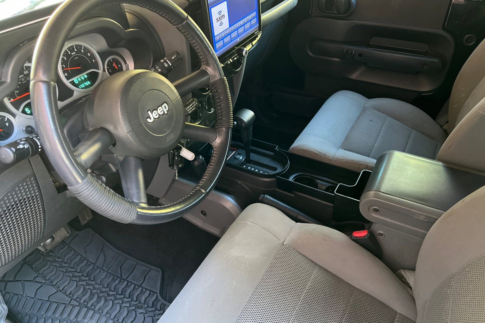 Used 2008 Jeep Wrangler Unlimited Rubicon w/ Dual Top Group image 11