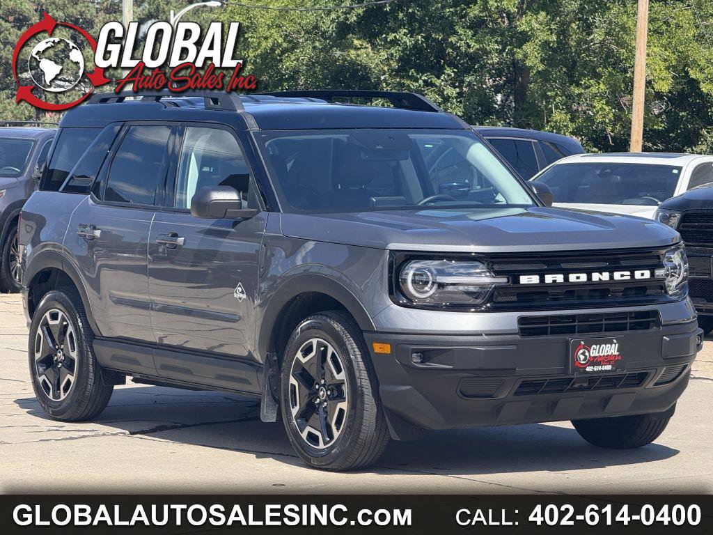 Used 2024 Ford Bronco Sport Outer Banks image 1