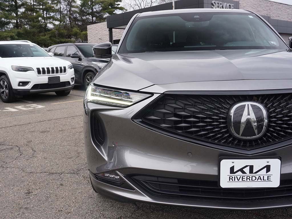Used 2023 Acura MDX A-Spec image 13
