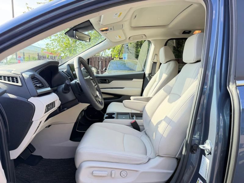 Used 2026 Honda Odyssey EX-L image 11