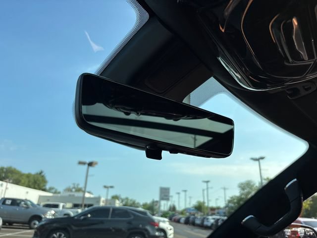 Used 2022 Jeep Grand Wagoneer Series III AWD/4WD image 30