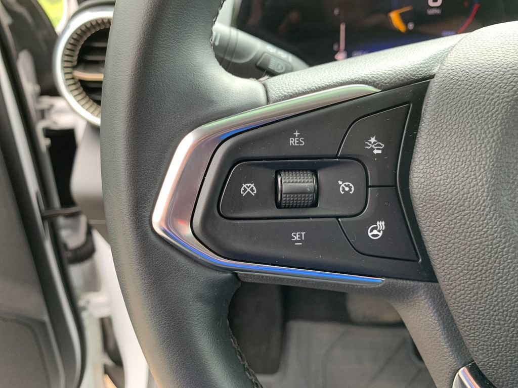 Used 2024 Chevrolet Trax ACTIV FWD image 29