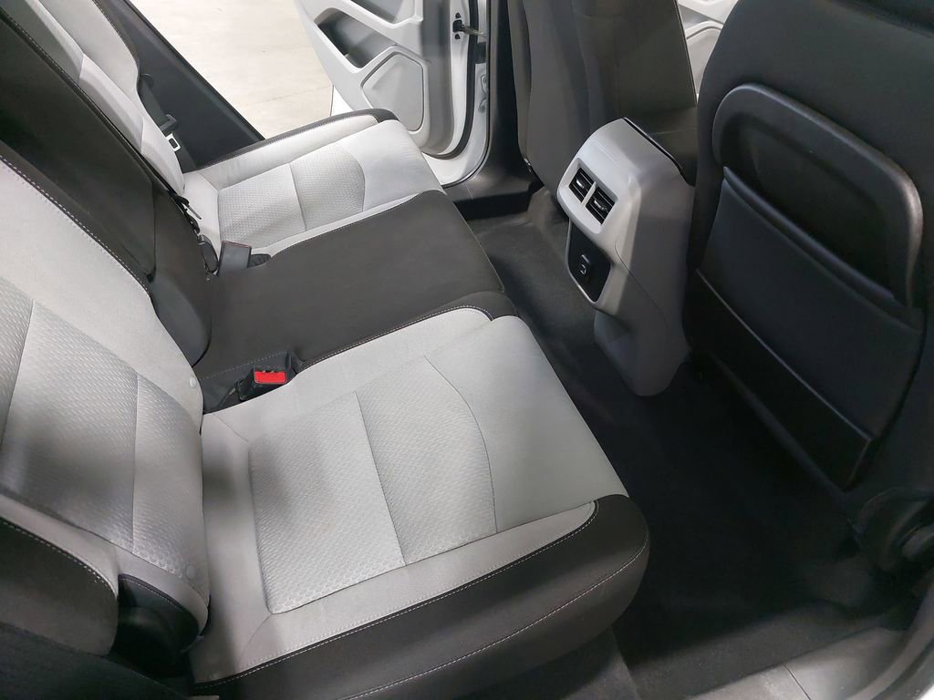 Used 2023 GMC Terrain SLE w/ Driver Convenience Package image 11