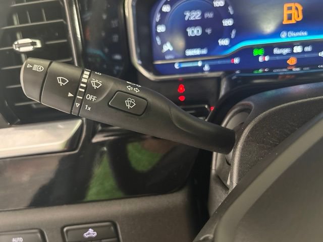 Used 2022 Chevrolet Silverado 1500 LT AWD/4WD image 9