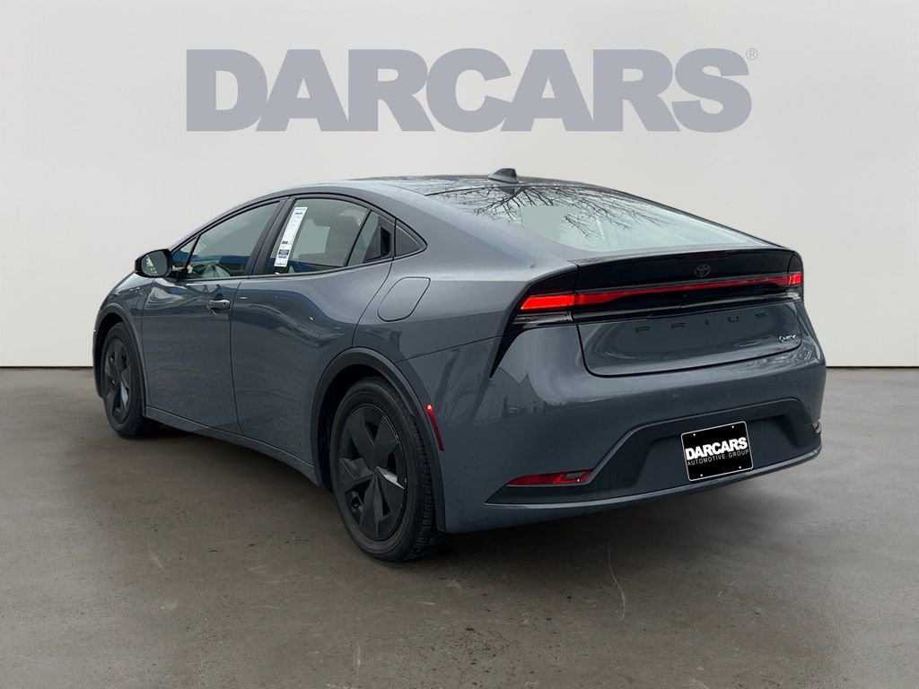 Used 2024 Toyota Prius LE image 5