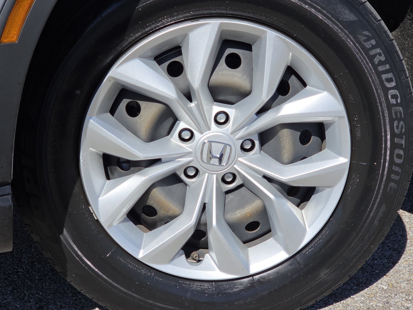 Used 2024 Honda CR-V LX image 9