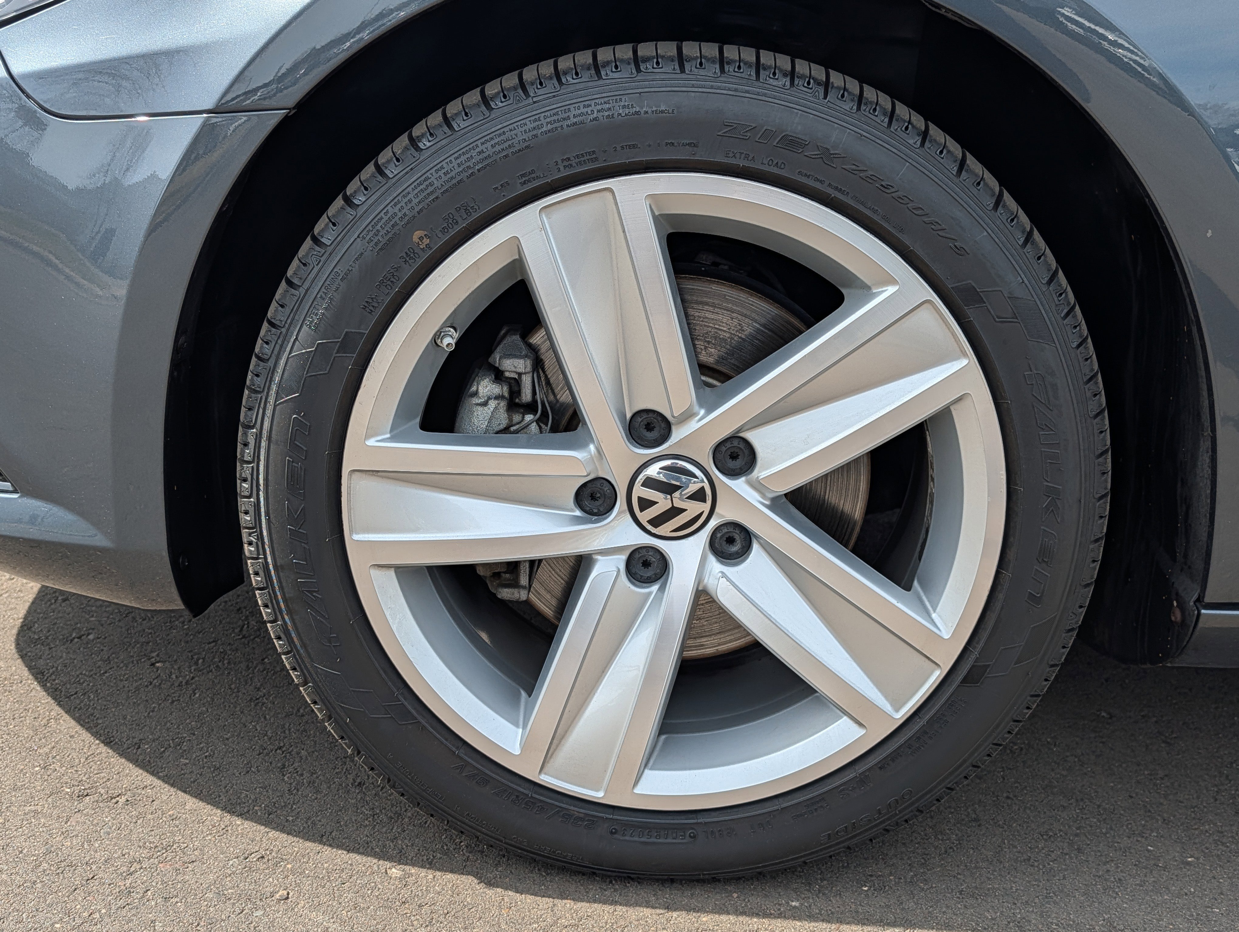 Used 2013 Volkswagen CC Sport image 15