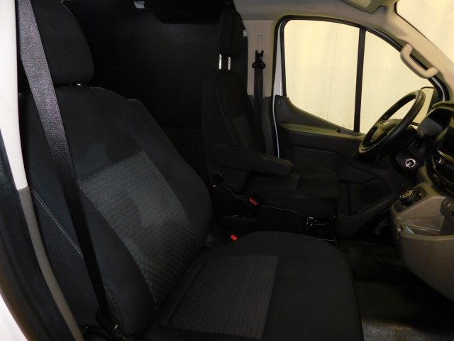 Used 2022 Ford E-Transit Low Roof w/ Load Area Protection Package image 22