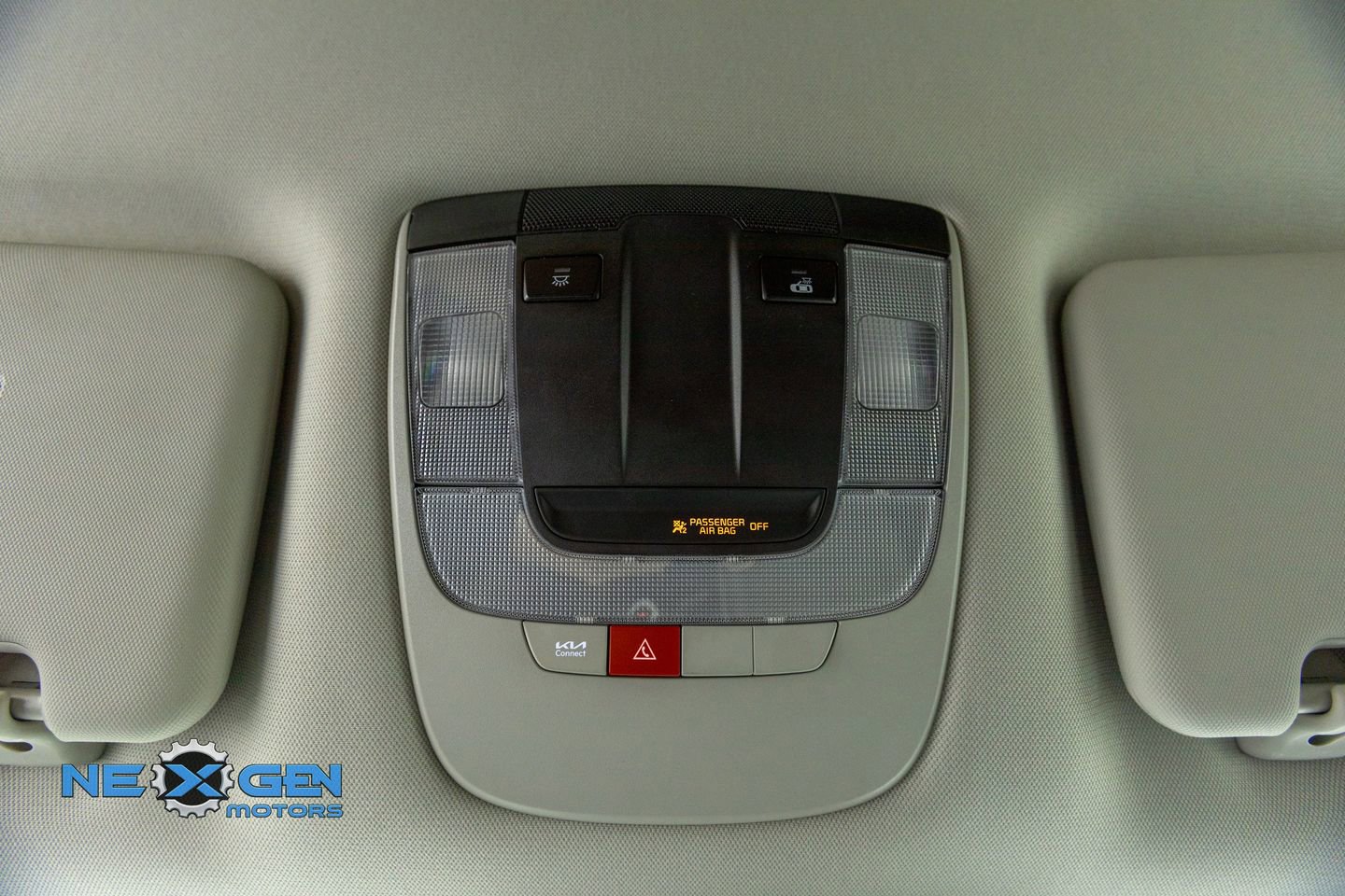 Used 2023 Kia Sportage EX image 20