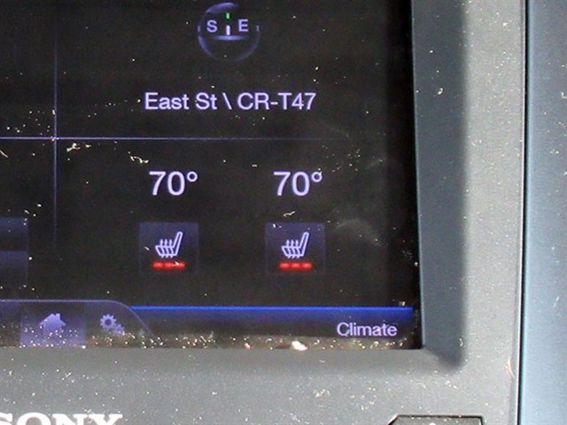 Used 2013 Ford Fusion Titanium w/ Titanium Driver Assist Pkg FWD image 29