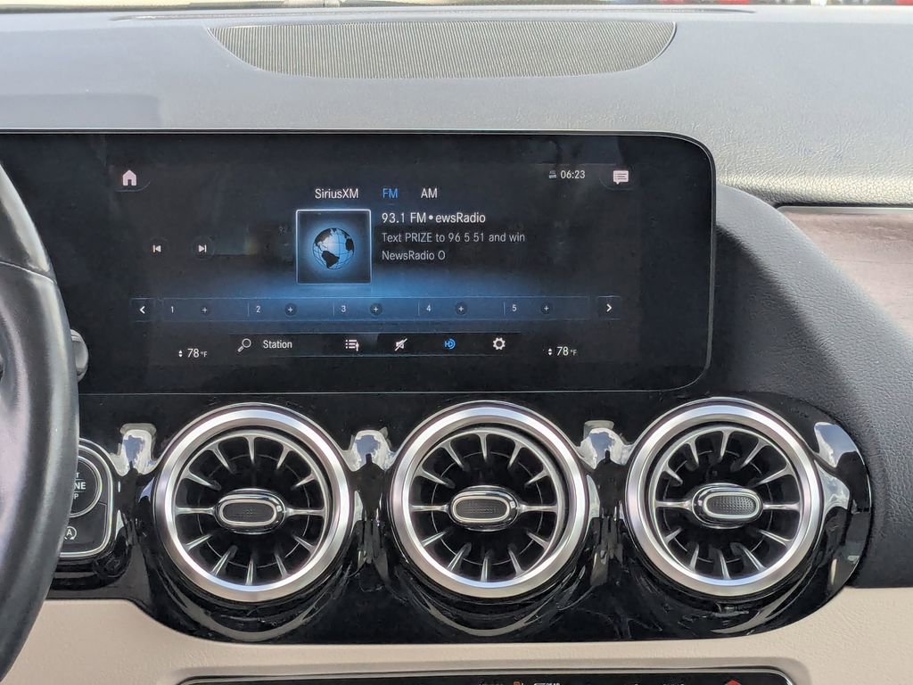 Certified 2023 Mercedes-Benz GLA 250 w/ Premium Package image 5