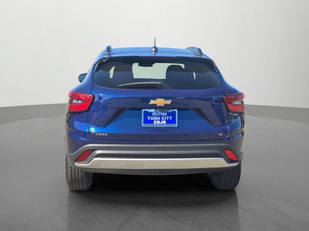 Used 2024 Chevrolet Trax LT FWD image 5
