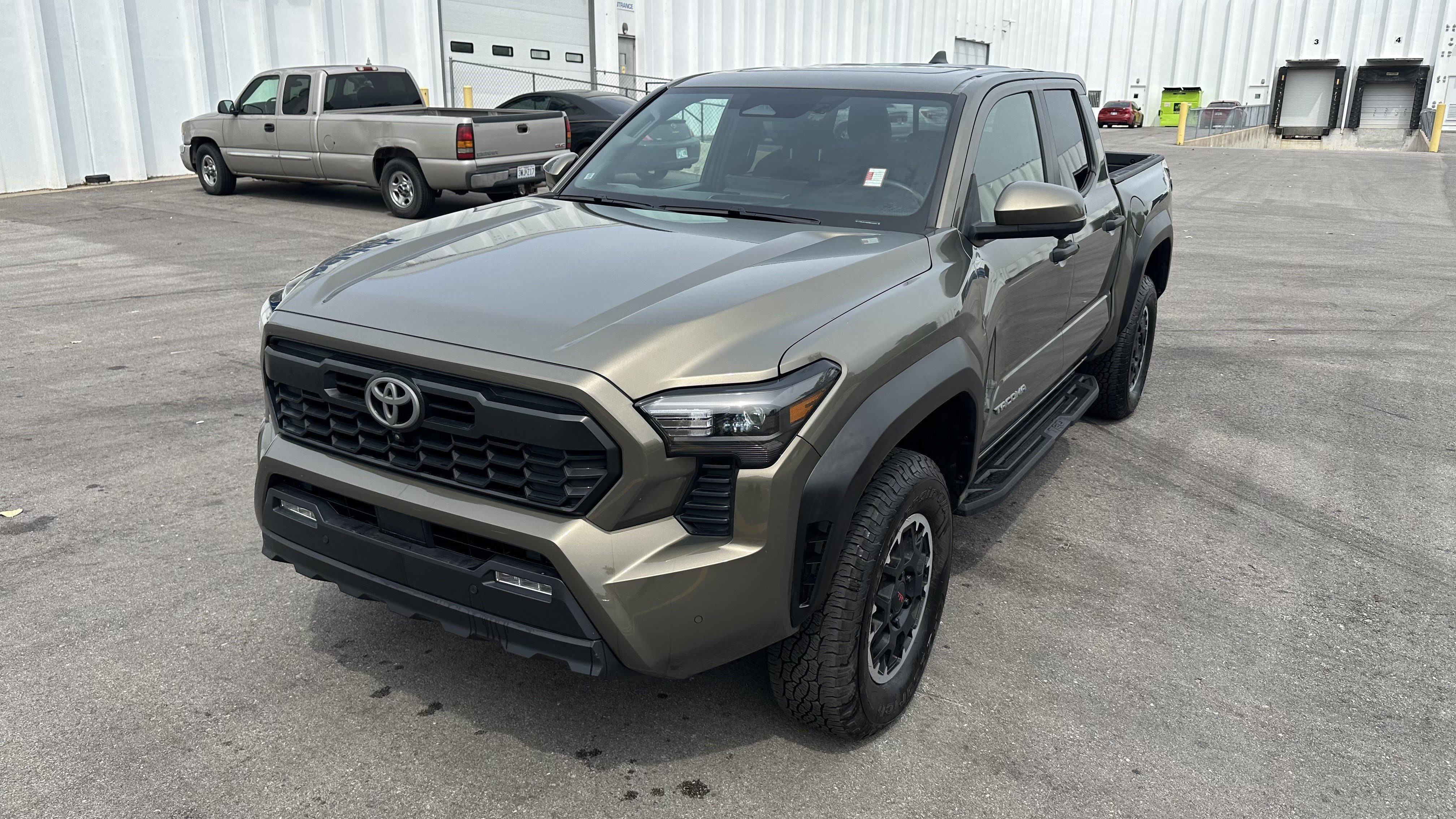 Used 2024 Toyota Tacoma TRD Off-Road w/ TRD Off Road Premium Package AWD/4WD image 5