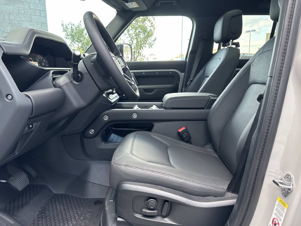 New 2026 Land Rover Defender 110 X-Dynamic SE AWD/4WD image 20