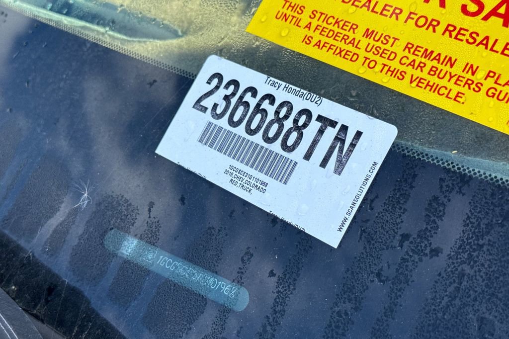 Used 2016 Chevrolet Colorado LT w/ LT Convenience Package image 3