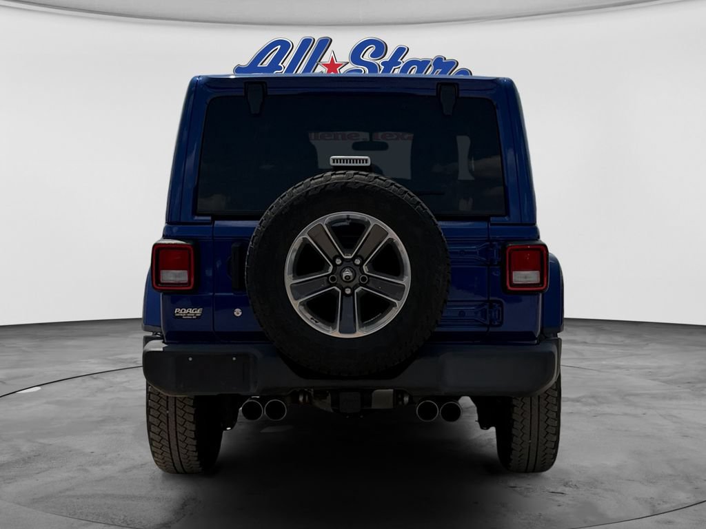 Used 2018 Jeep Wrangler Unlimited Sahara w/ Dual Top Group AWD/4WD image 6