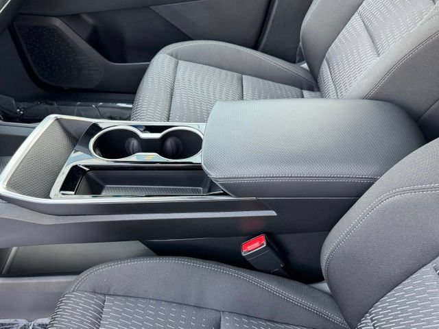 Certified 2025 Chevrolet Equinox LT w/ Safety and Technology Package FWD image 33