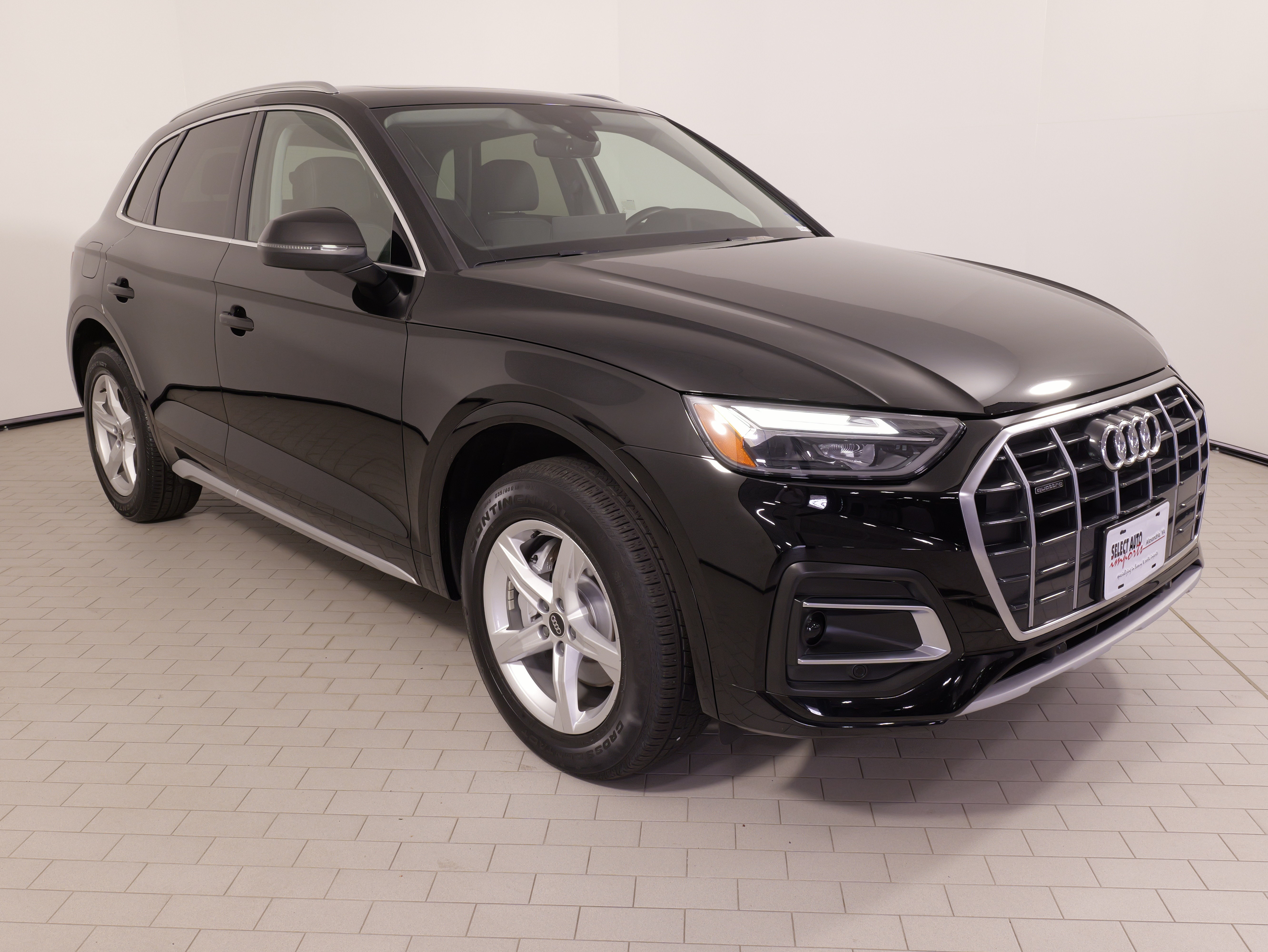 Used 2023 Audi Q5 2.0T Premium w/ Convenience Package AWD/4WD image 7