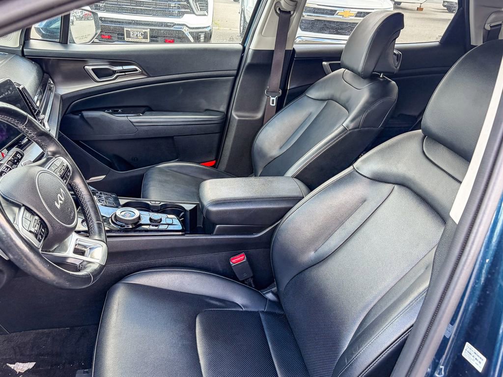 Used 2023 Kia Sportage EX image 9