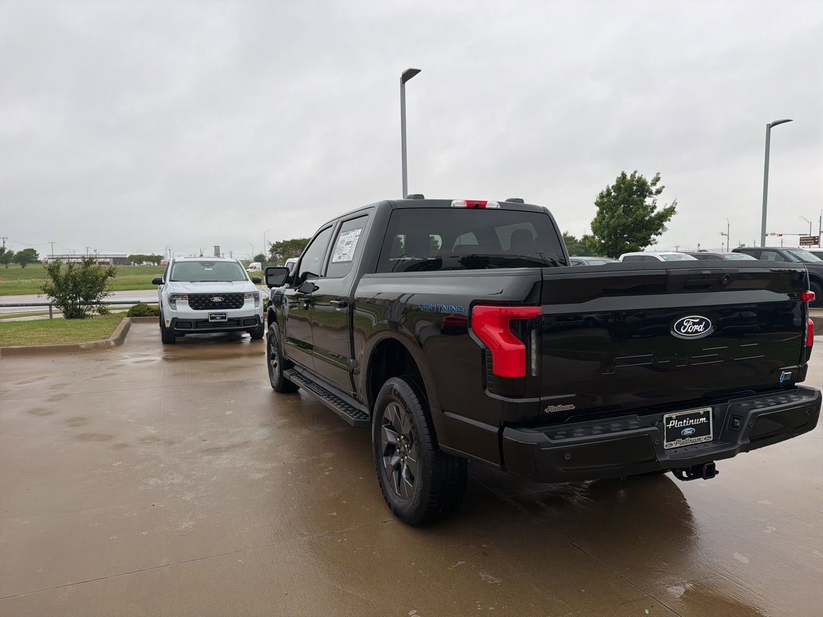 New 2025 Ford F150 Lightning Flash AWD/4WD image 3