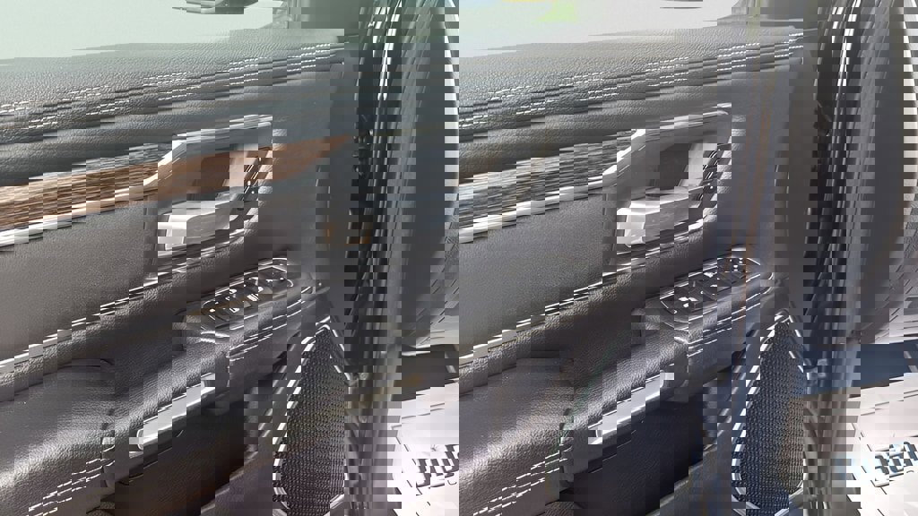 Used 2019 RAM 1500 Laramie image 11