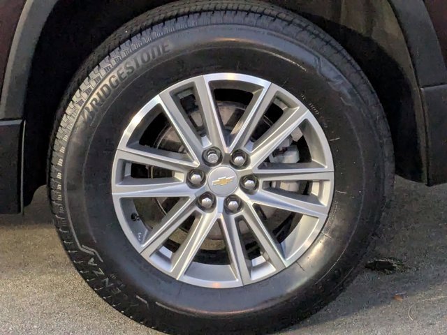 Used 2023 Chevrolet Traverse LT image 25