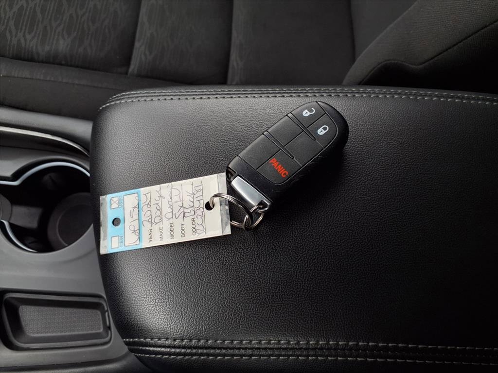 Used 2024 Dodge Durango SXT image 15