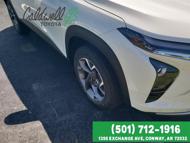 Used 2024 Chevrolet Trax LT w/ Driver Confidence Package FWD image 36
