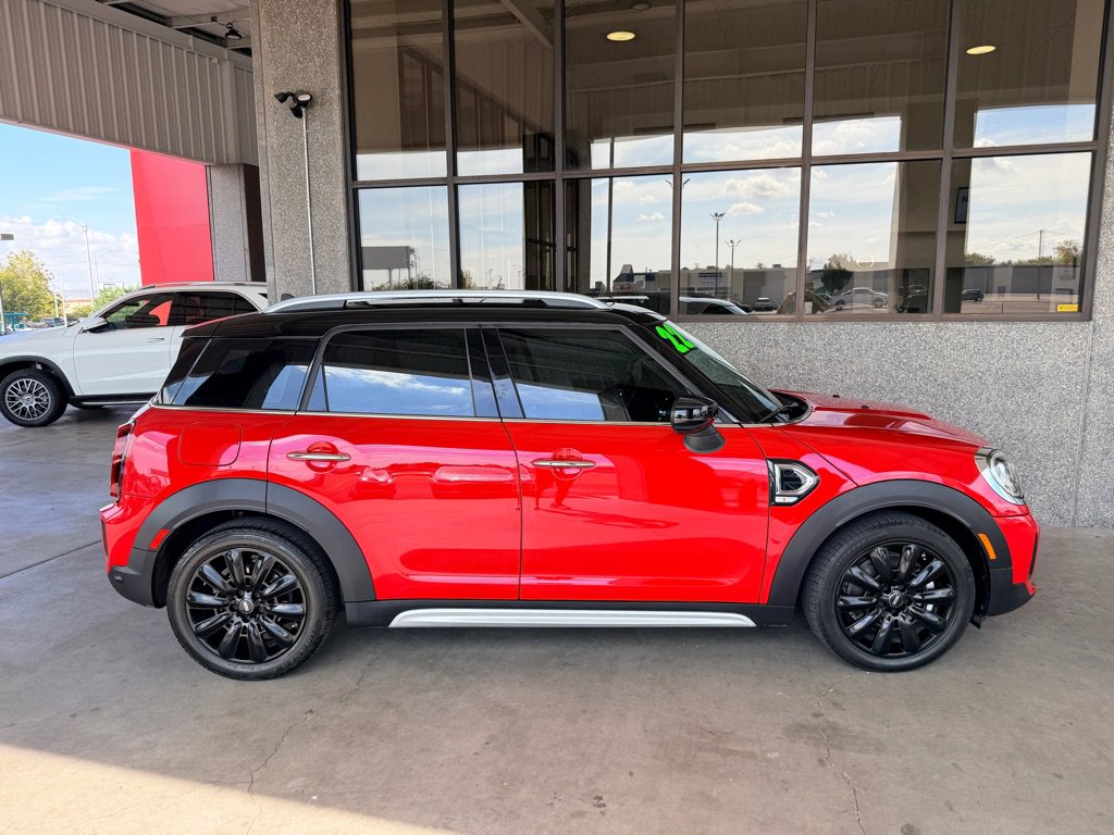 Used 2022 MINI Cooper Countryman S w/ Signature Upholstery Package image 3