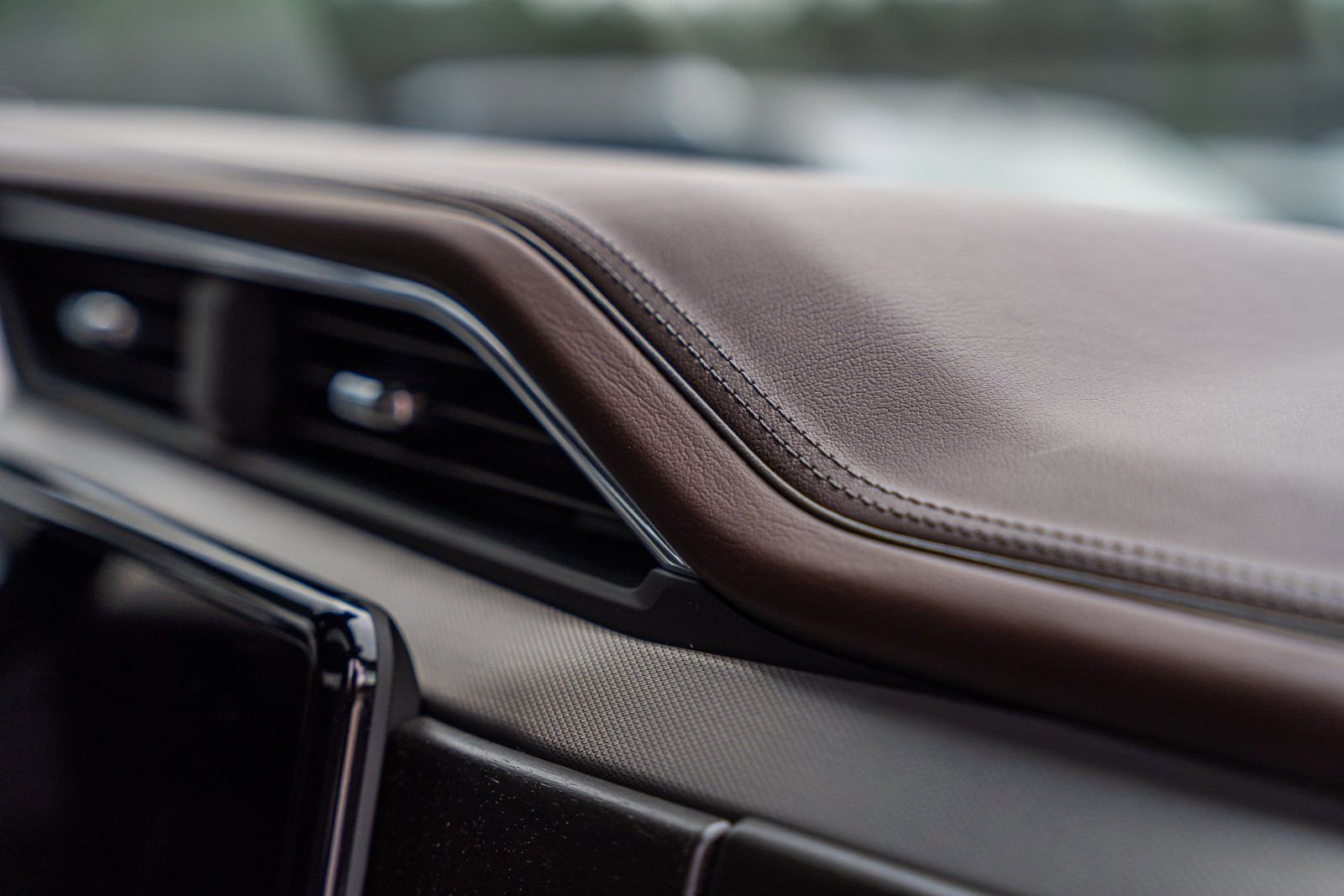 Used 2025 GMC Sierra 3500 Denali w/ Denali Reserve Package image 22